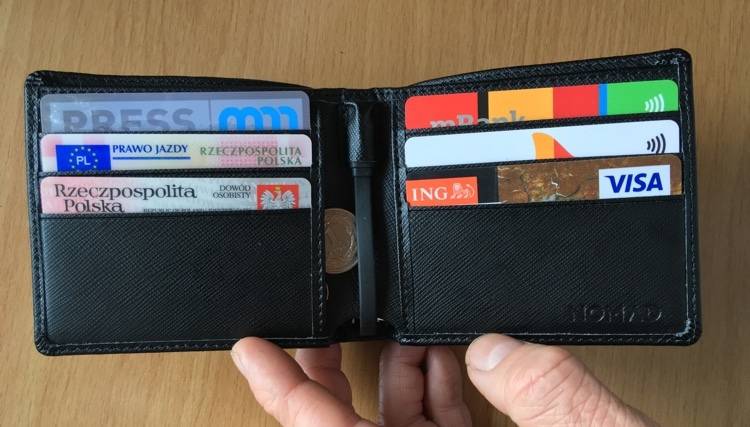 Nomad Wallet dla iPhone