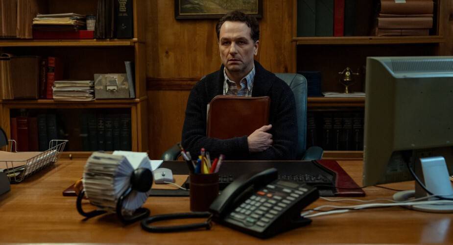 „Wdowia Zatoka" - Apple prezentuje zwiastun komediowego horroru z Matthew Rhysem