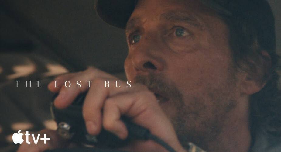 „Zaginiony autokar" - nowy film z Matthew McConaugheyem i Americą Ferrerą już dostępny w Apple TV+