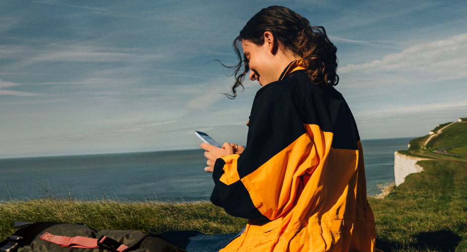 Apple pracuje nad nowymi funkcjami opartymi na łączności satelitarnej