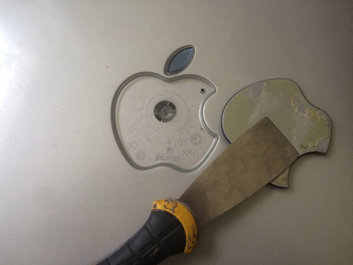 Odklejone logo Apple