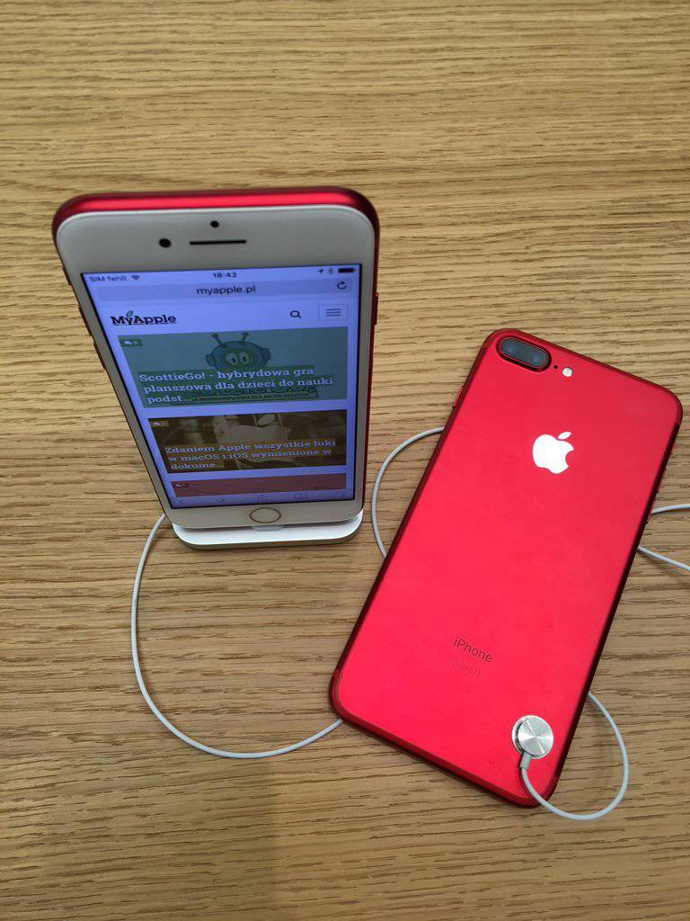 iPhone 7 (PRODUCT)RED