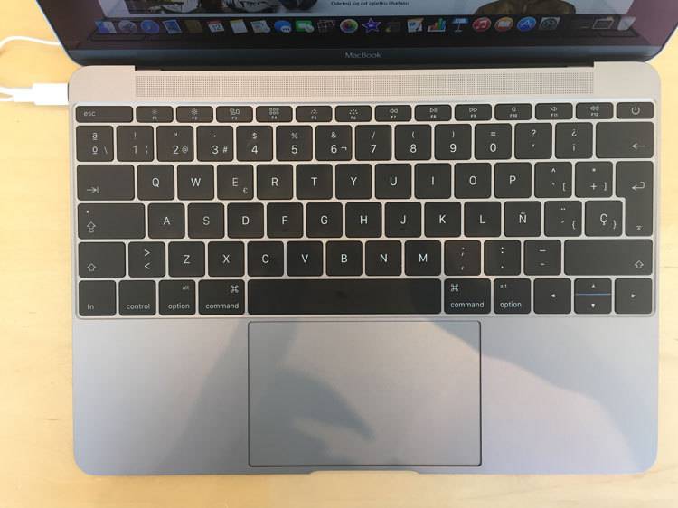 Nowy MacBook - klawiatura