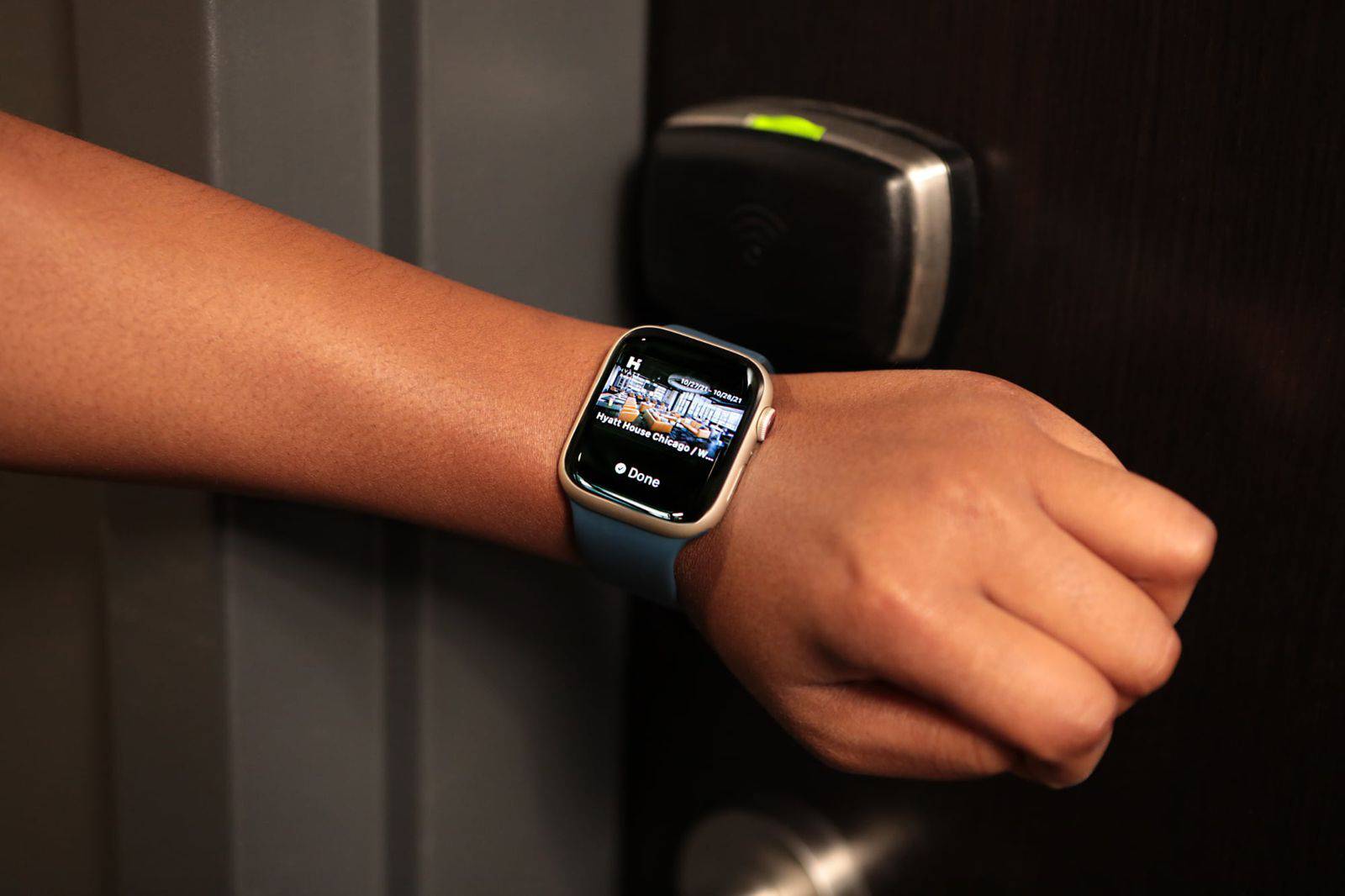 Apple Watch oraz iPhone jako karta dostępu w sześciu hotelach sieci